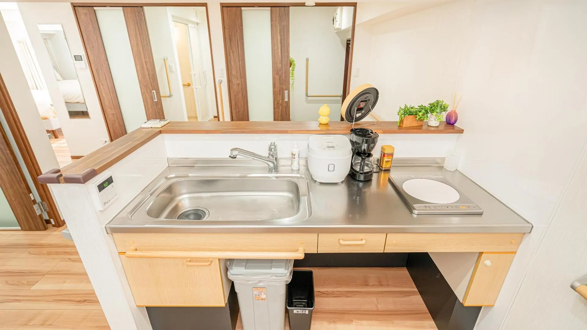 新宿市中心大久保站徒步6分钟温馨公寓免费wi-Fi！ Tokyo Apartment